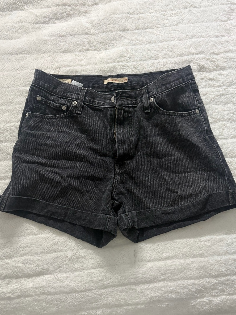 Levi’s 80s Mom Short
